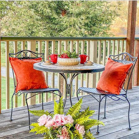 Riverview Cozy Home By The River Кламат Екстериор снимка